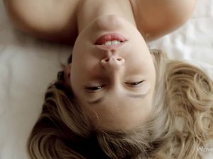 Sexy Orgasm Face On The Solo Masturbating Girl